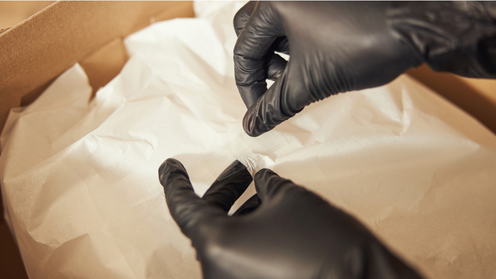 Fentanyl-Resistant Gloves Protect First Responders